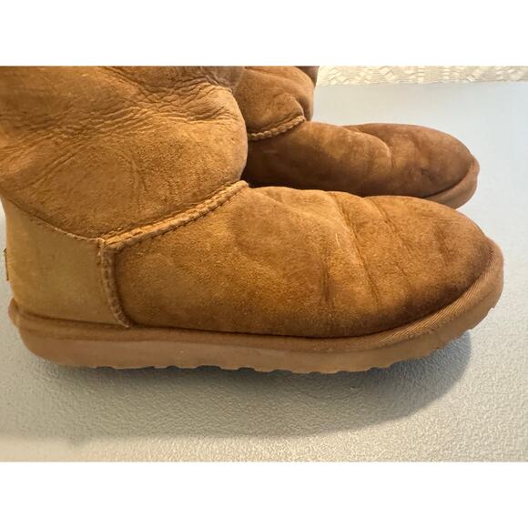 Used UGG Women's Bailey Bow Tall-Chestnut-Size 8 - Picture 4 of 7